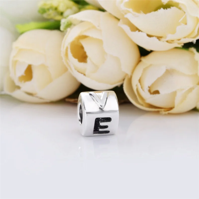 (Bild für) PANDORA Liebeswürfel-Charm, Rot und klare CZ - 797811CZR - Ansicht 3