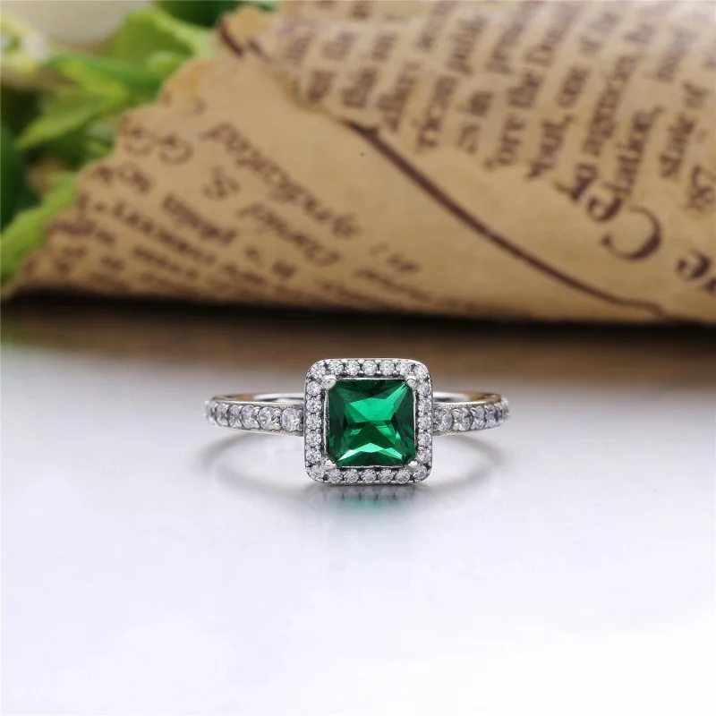 (Bild für) PANDORA Timeless Elegance Ring, Grün und klare CZ - 190947GCZ - Ansicht 2