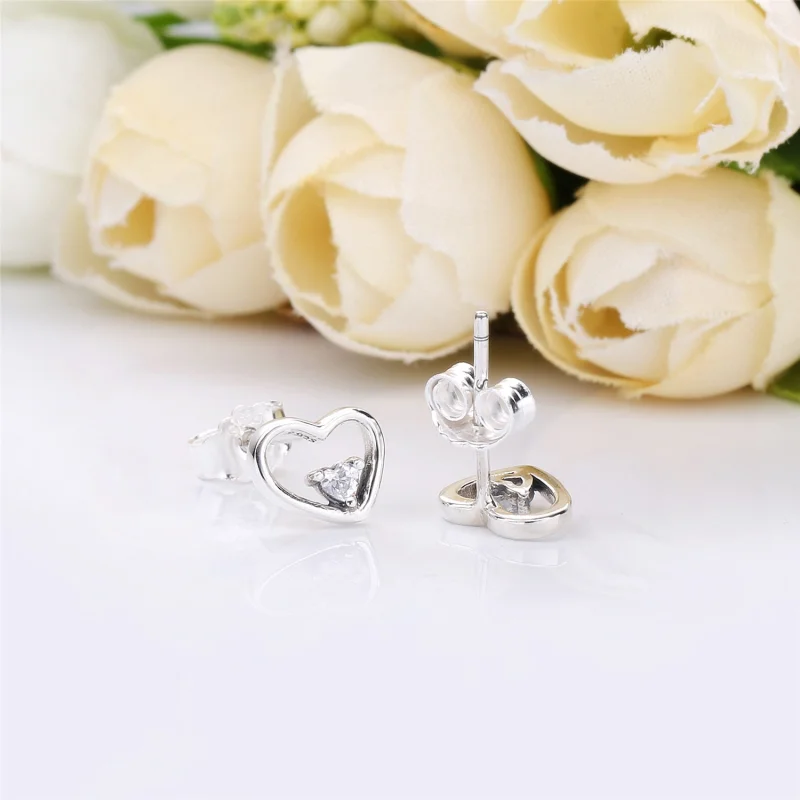 (Bild für) PANDORA Asymmetrische Hearts of Love Ohrringe, klare CZ - 297813CZ - Ansicht 5
