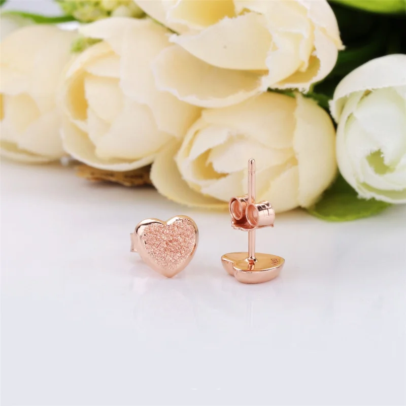 (Bild für) Matte Brilliance Hearts Ohrringe, Pandora Rose™ - 287928 - Ansicht 4