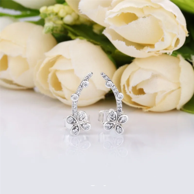 (Bild für) PANDORA Drapierte Blumenohrringe mit vier Blütenblättern - 297936CZ - Ansicht 2