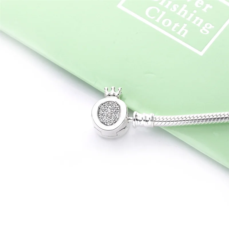 (Bild für) Pandora Moments Schlangenkettenarmband mit Krone und O-Verschluss - 598286CZ - Ansicht 4