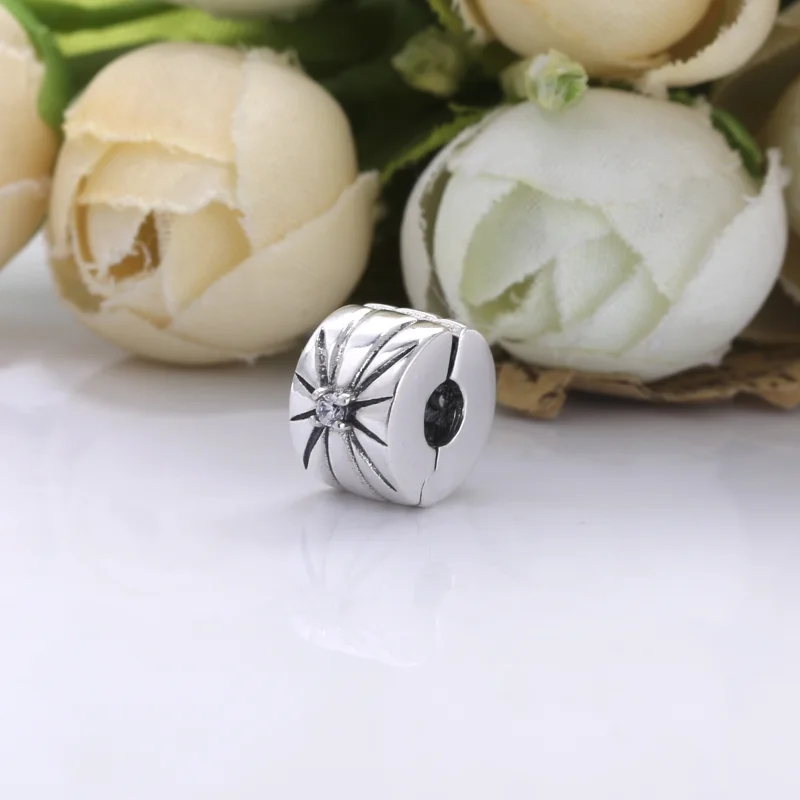 (Bild für) PANDORA Sparkling Sunburst Clip-Charm - 798614C01 - Ansicht 3