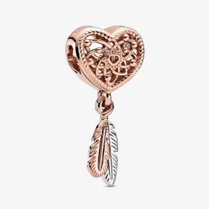 (Bild für) PANDORA Traumfänger-Charm mit durchbrochenem Herz und zwei Federn - 789068C00