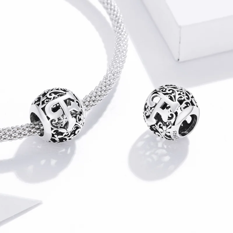 (Bild für) Charm mit durchbrochenem Blumen-Buchstabe F im Pandora-Stil - SCC1444-F - Ansicht 4