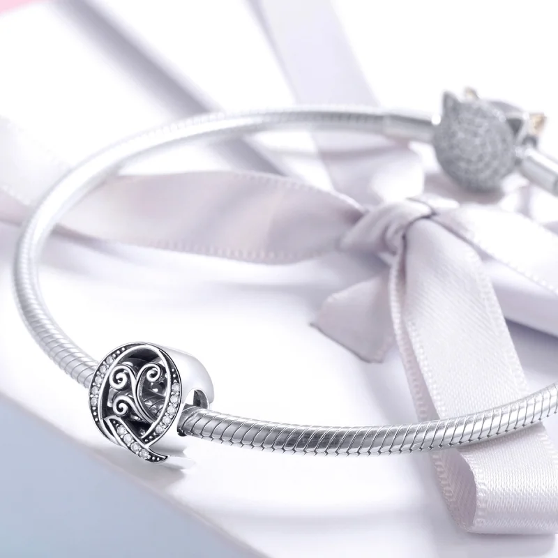 (Bild für) Funkelnder Pavé-Blumen-Buchstabe-Q-Charm im Pandora-Stil - BSC030-Q - Ansicht 3