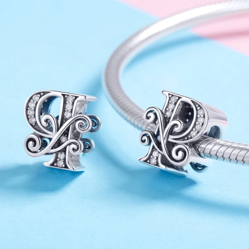 (Bild für) Funkelnder Pavé-Blumen-Charm „Buchstabe P“ im Pandora-Stil - BSC030-P - Ansicht 4