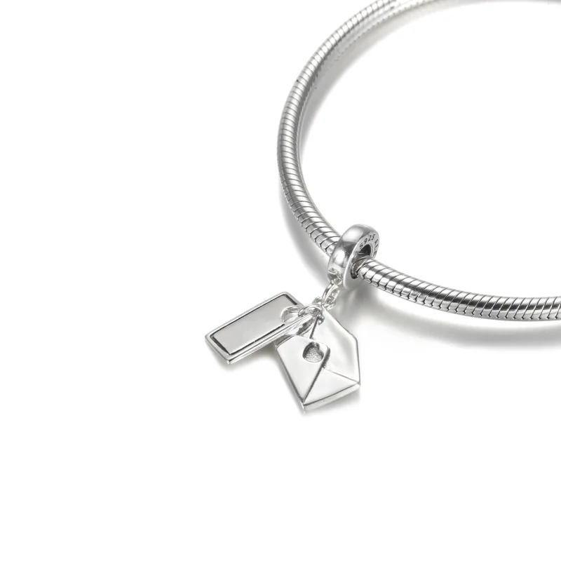 (Bild für) Pandora-Charm mit gravierbarem Buchstaben- und Umschlaganhänger - 799274C00 - Ansicht 5