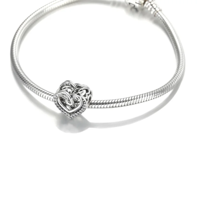 (Bild für) PANDORA Funkelnder Charm mit verschlungenen Herzen - 799270C01 - Ansicht 5