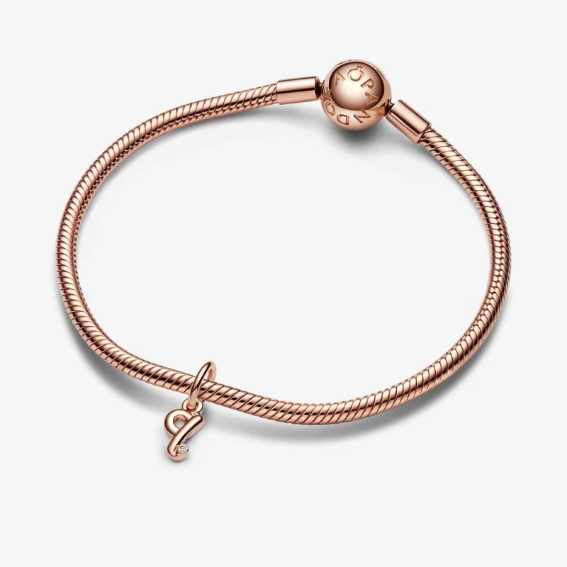 (Bild für) PANDORA-Charm mit Buchstabe Q und Skript-Alphabet - 782476C01 - Ansicht 4
