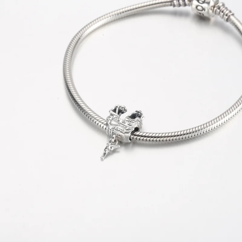 (Bild für) PANDORA Disney Tinker Bell & Captain Hooks Piratenschiff-Charm - 792521C00 - Ansicht 13