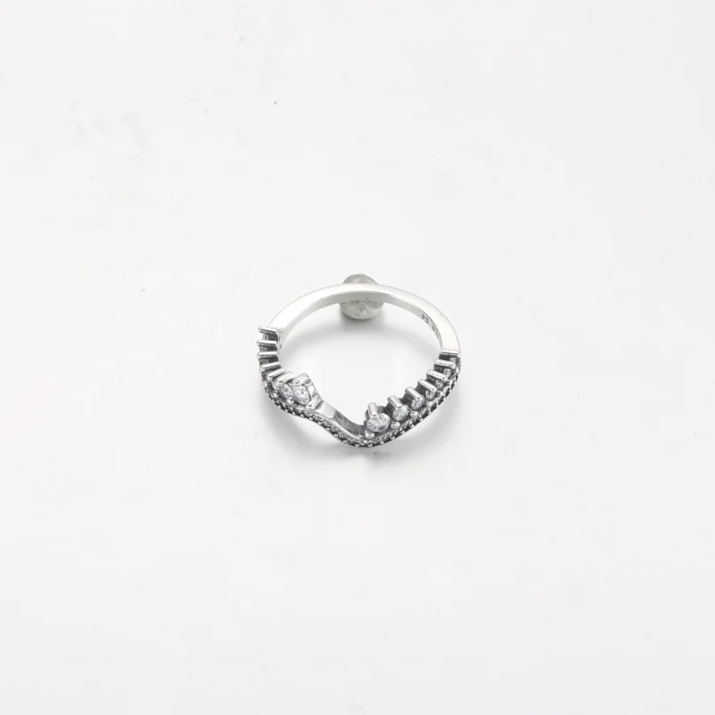 (Bild für) PANDORA Funkelnder asymmetrischer Wellenring - 192543C01 - Ansicht 6