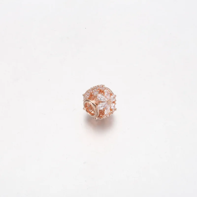 (Bild für) PANDORA Sparkling Herbarium Cluster runder Charm - 782383C01 - Ansicht 6