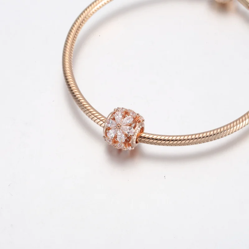 (Bild für) PANDORA Sparkling Herbarium Cluster runder Charm - 782383C01 - Ansicht 7