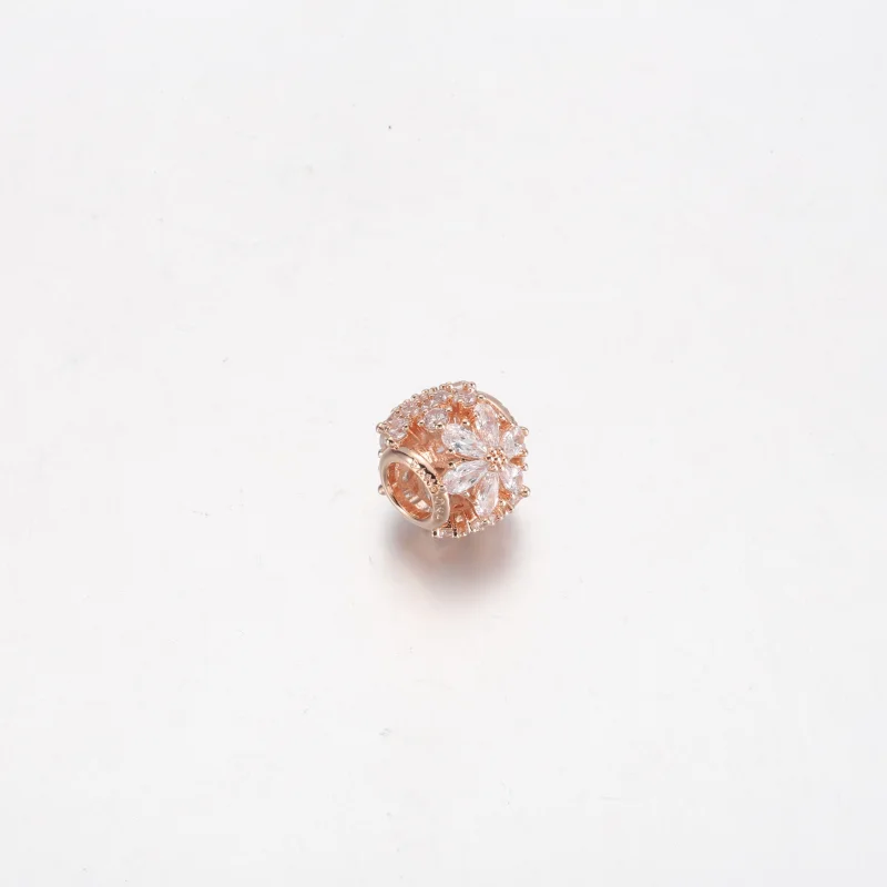 (Bild für) PANDORA Sparkling Herbarium Cluster runder Charm - 782383C01 - Ansicht 9