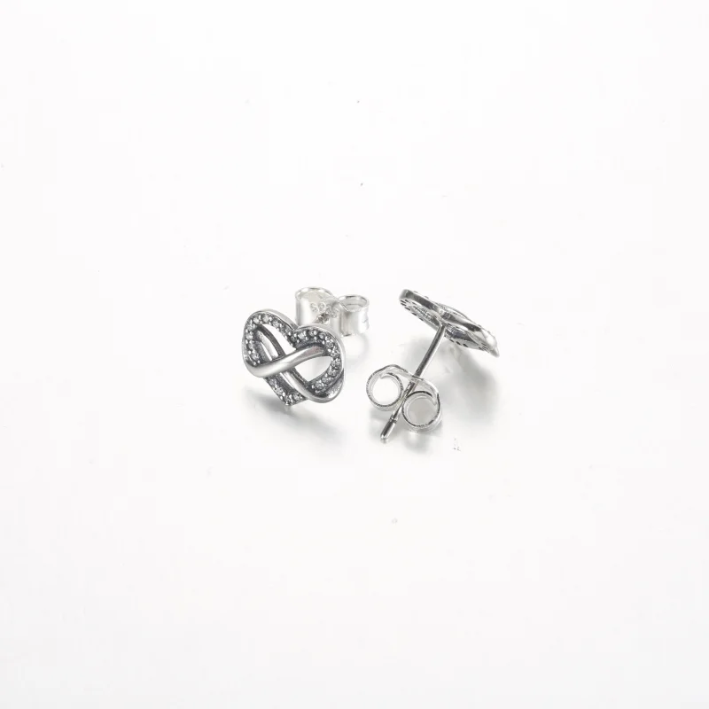 (Bild für) Pandora Funkelnde Unendlichkeits-Herz Stecker Ohrringe - 292667C01 - Ansicht 3