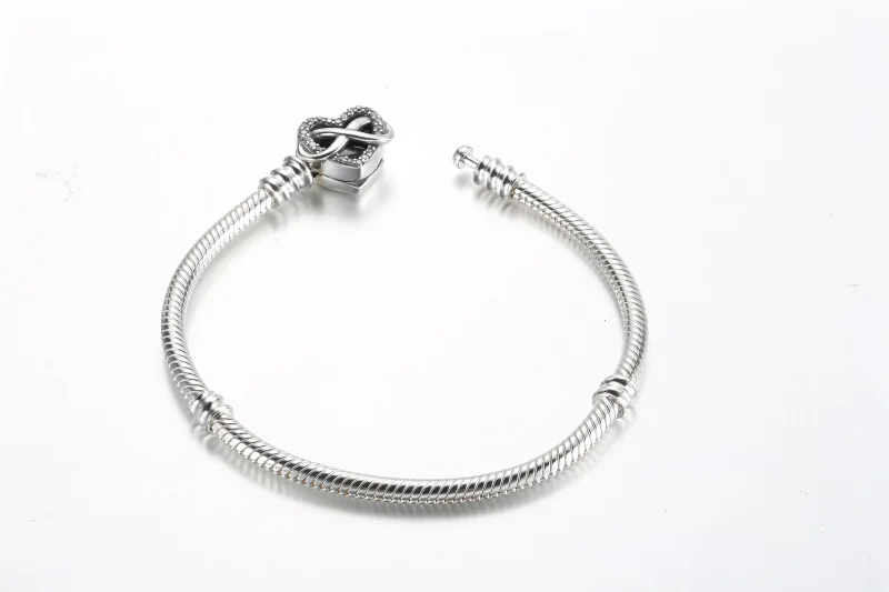 (Bild für) Pandora Moments Funkelndes Unendlichkeits-Herz-Verschluss-Schlangenketten-Armban - Ansicht 5