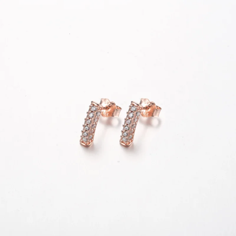 (Bild für) Pandora Timeless Pavé Einzelreihe Bar Stecker Ohrringe - 262626C01 - Ansicht 2
