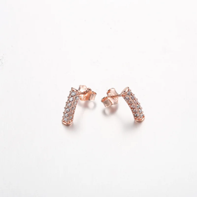 (Bild für) Pandora Timeless Pavé Einzelreihe Bar Stecker Ohrringe - 262626C01 - Ansicht 5