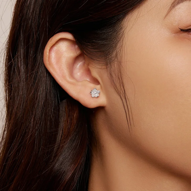 (Bild für) Pandora Style Ohrstecker mit diamantbesetzter Blume - BSE855 - Ansicht 7