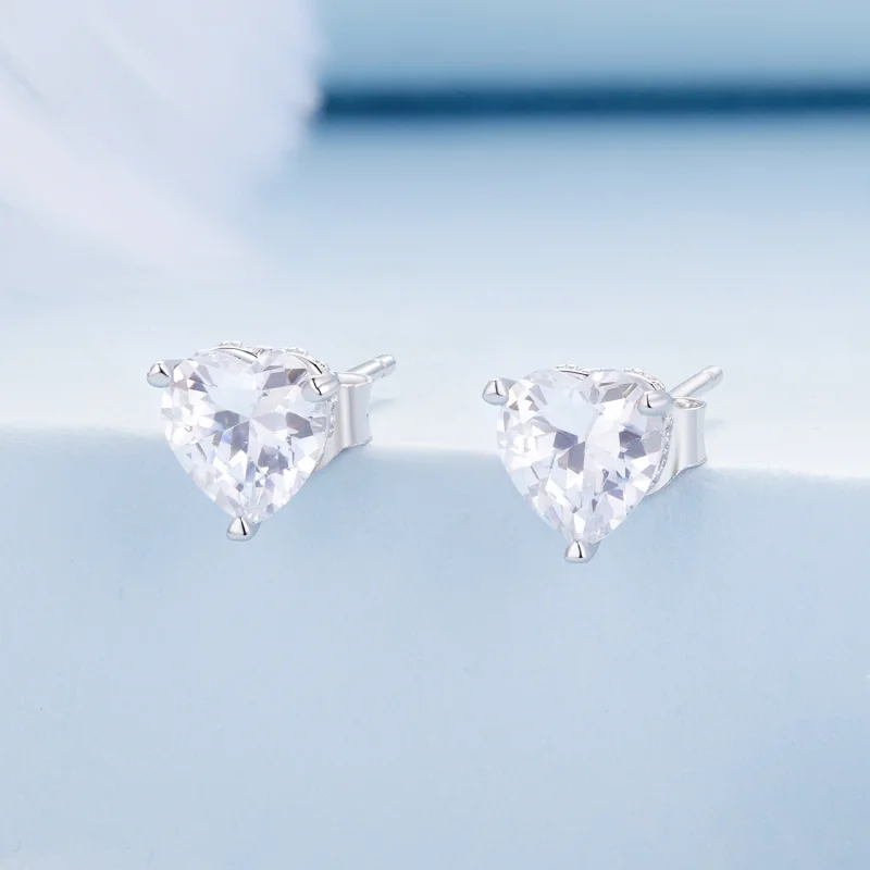 (Bild für) Pandora Style Sparkling Heart Studs Ohrringe - BSE853 - Ansicht 2