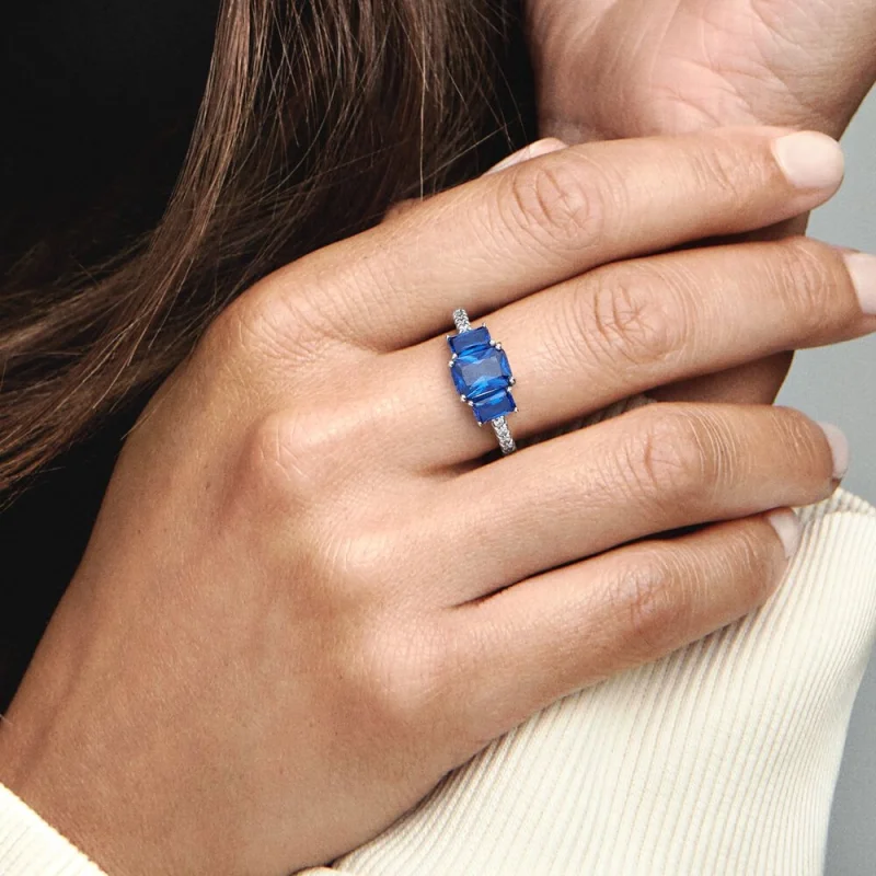 (Bild für) Pandora Blaue Rechteckige Drei-Stein-Funkelnde Ring - 192389C01 - Ansicht 8