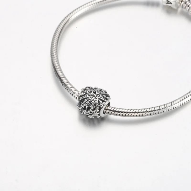 (Bild für) Pandora Celestial Schneeflocke Charm - 792360C00 - Ansicht 4