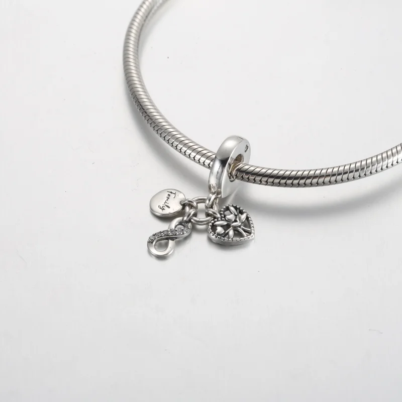 (Bild für) Pandora Family Infinity Triple Dangle Charm - 792201C01 - Ansicht 4