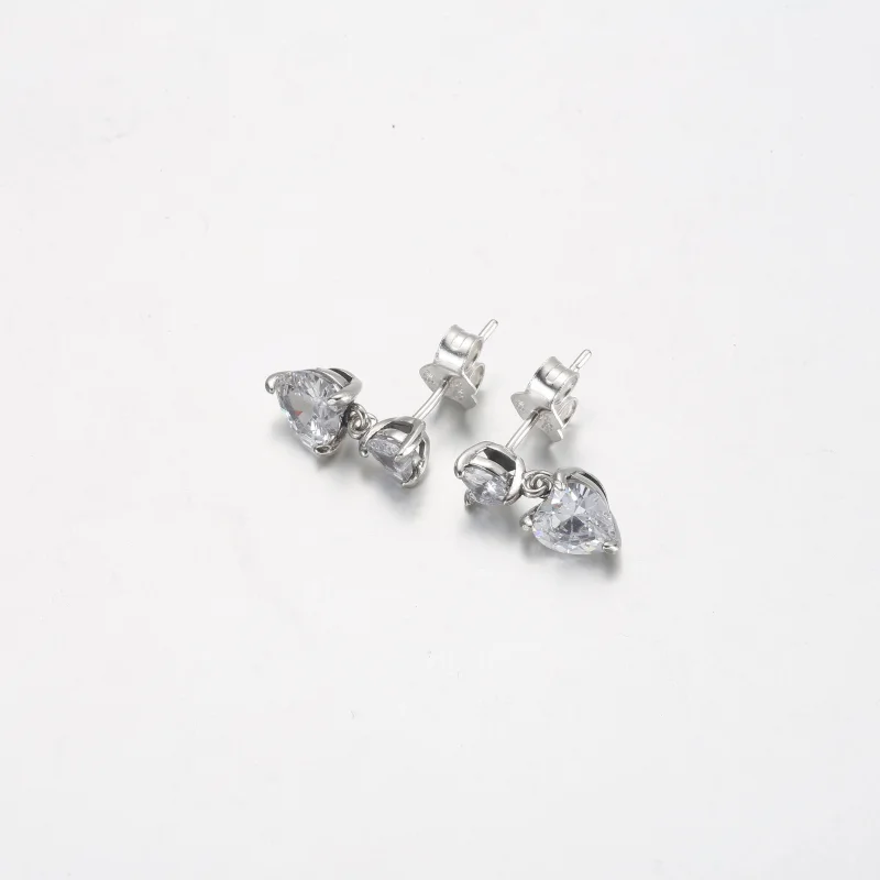 (Bild für) Pandora Funkelnde Ohrstecker mit Doppelherz - 291199C01 - Ansicht 2