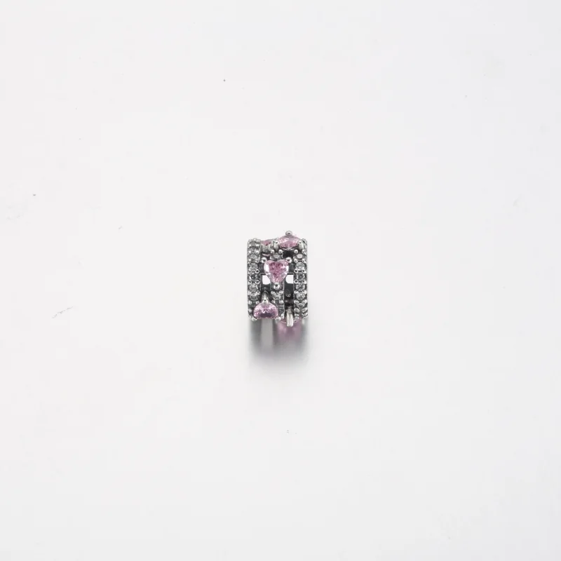 (Bild für) Pandora Funkelndes Dreifach-Halo-Herzen Charm - 791161C01 - Ansicht 3