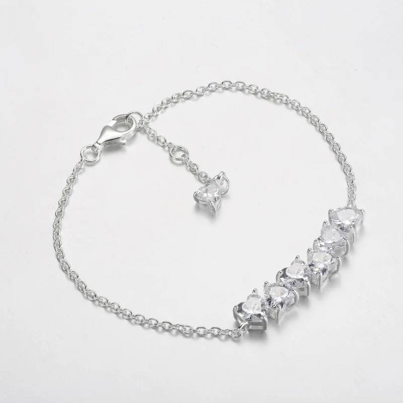 (Bild für) Pandora Funkelndes Endlose-Herzen-Ketten-Armband - 591162C01 - Ansicht 2