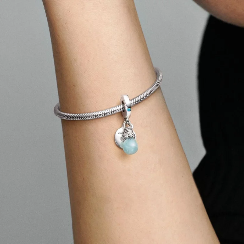 (Bild für) Pandora Glow-in-the-dark Lightbulb Double Dangle Charm - 791123C01 - Ansicht 5