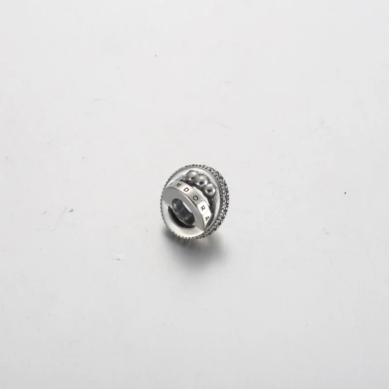 (Bild für) Pandora Logo, Pavé & Perlen Anhänger - 792317C01 - Ansicht 4
