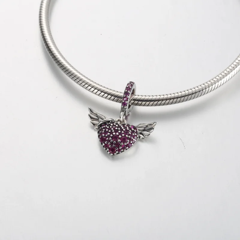(Bild für) Pandora Pavé Herz- und Engelsflügel-Anhänger - 398505C01 - Ansicht 4