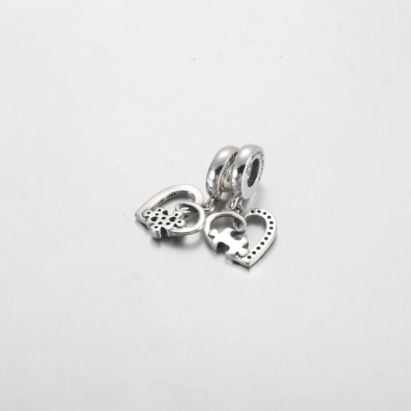 (Bild für) Pandora Puzzle Piece Hearts Splittbare Freundschafts-Anhänger - 792239C01 - Ansicht 3