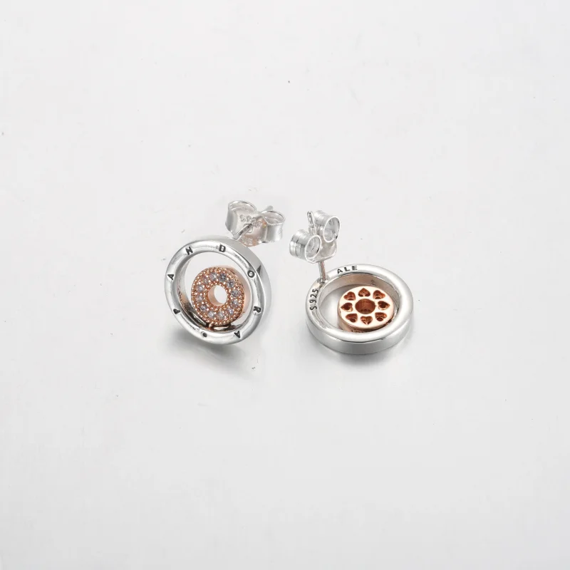 (Bild für) Pandora Signature Zweifarbige Logo-Kreise Stecker Ohrringe - 282314C01 - Ansicht 3