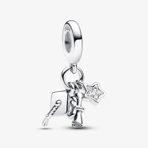 (Bild für) Pandora 2024 Abschluss Triple Anhänger Charm - 793240C01