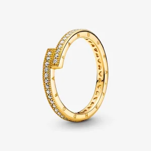 (Bild für) Pandora Sparkling Overlapping Ring - 169491C01