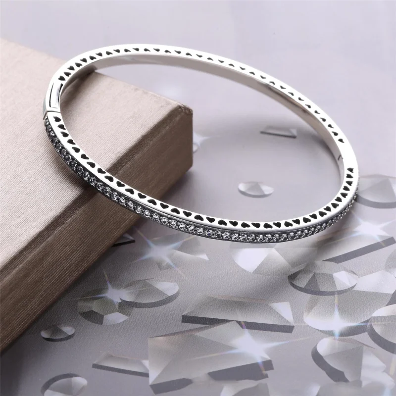 (Bild für) Armreif „Radiant Hearts of PANDORA“, hellrosa Emaille und klare CZ - 590537EN68 - Ansicht 4