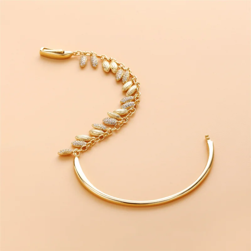 (Bild für) Limited Edition Floating Grains Armreif, PANDORA Shine™ und klare CZ - 567715CZ - Ansicht 3
