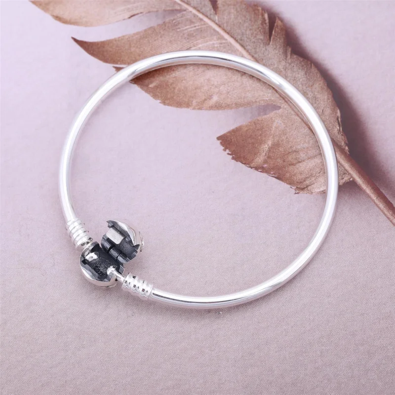 (Bild für) PANDORA Armreif aus Sterlingsilber mit zierlichem Schleifenverschluss, klare CZ - Ansicht 2