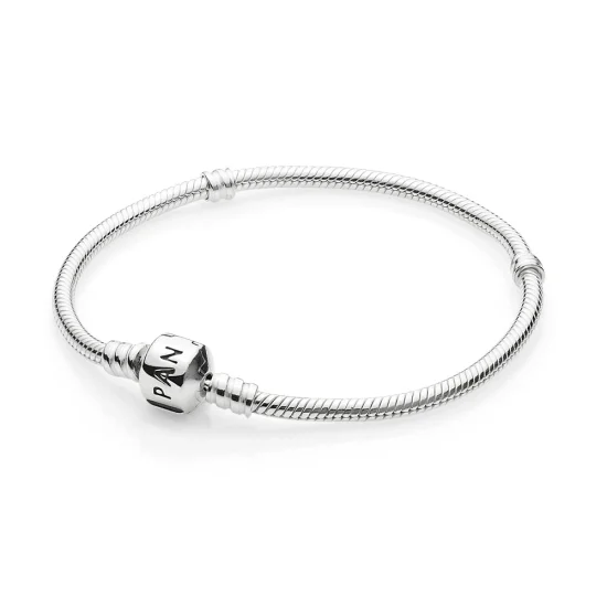(Bild für) PANDORA Moments Charm-Armband aus Sterlingsilber - 590702HV