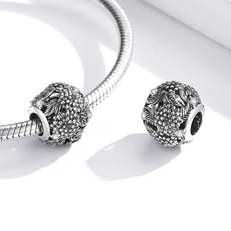 (Bild für) Charm mit geprägten Blumen im Pandora-Stil - SCC2097 - Ansicht 4
