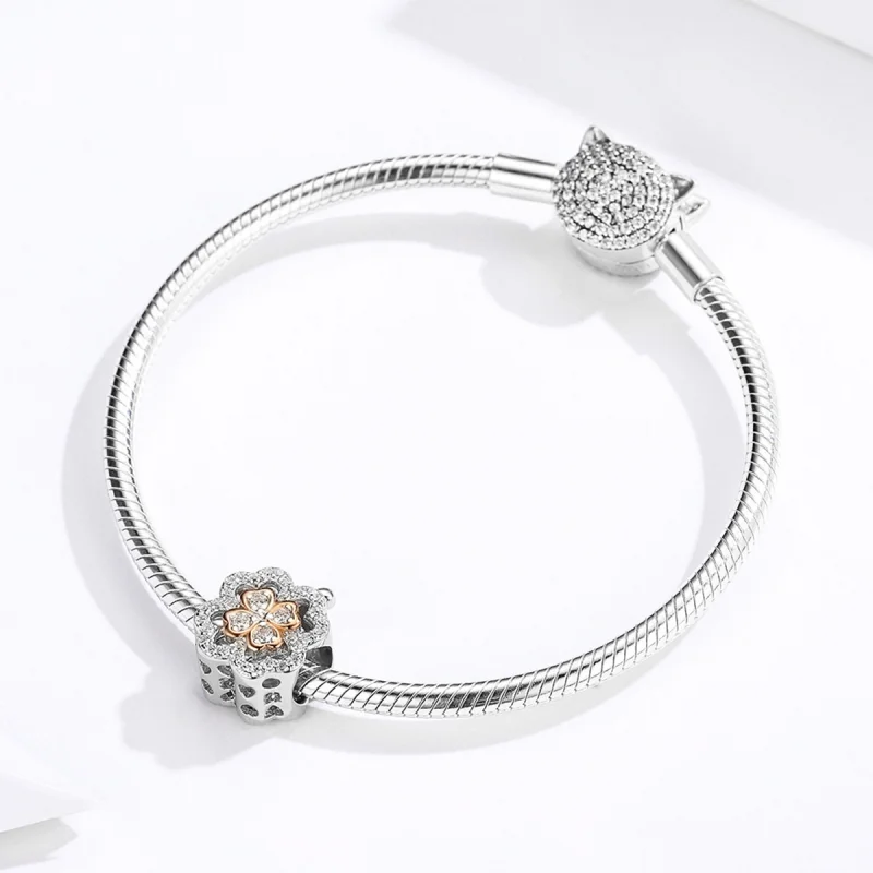(Bild für) Vierblättriges Kleeblatt-Charm im Pandora-Stil aus Silber und Roségold - SCC1247 - Ansicht 5