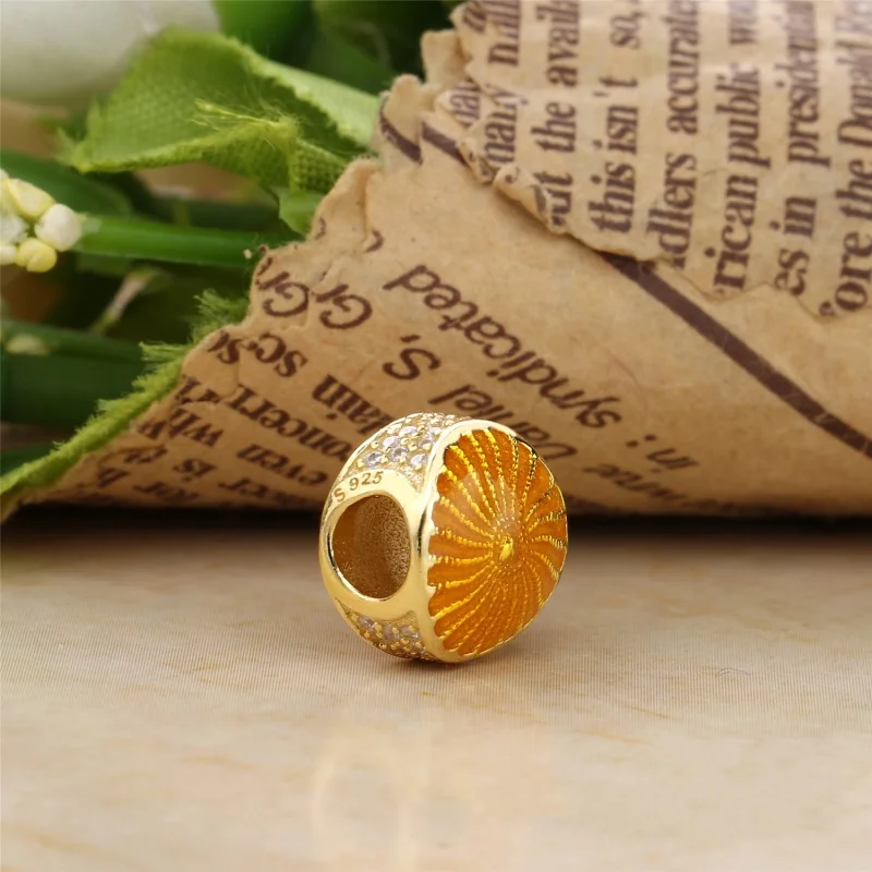 (Bild für) Charm „Strahlen des Sonnenscheins“, PANDORA Shine™, gelbe Emaille mit klaren CZ - Ansicht 3