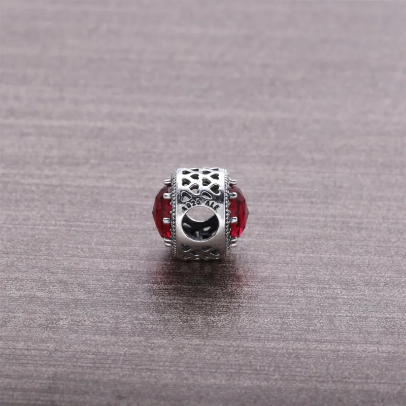 (Bild für) PANDORA Cerise Radiant Hearts Charm - 791725NCC - Ansicht 3