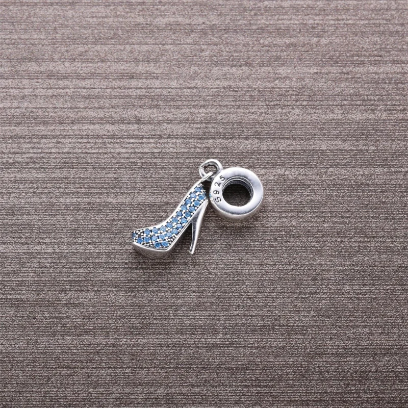 (Bild für) PANDORA Funkelnder Stiletto-Anhänger - 791536CZ - Ansicht 3