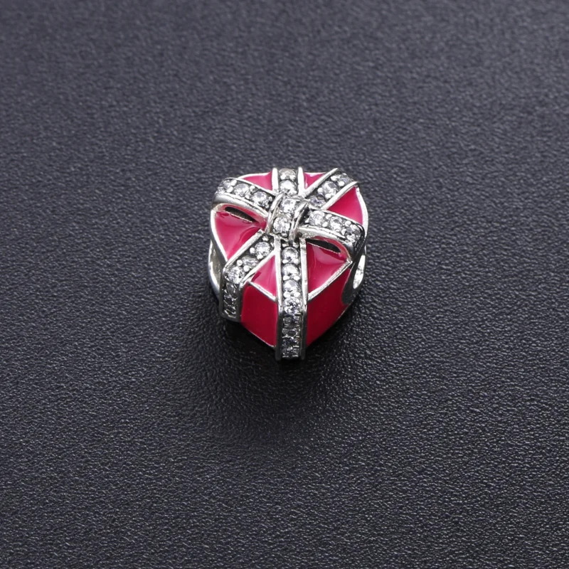 (Bild für) PANDORA Gifts of Love Charm, Magenta Emaille, klare CZ - 792047CZ - Ansicht 2