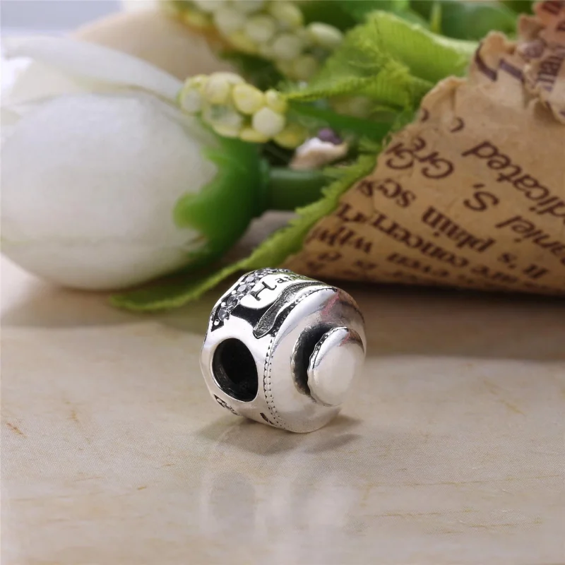 (Bild für) PANDORA „Happy Birthday Cake“ gemischter Emaille-Charm mit klarem CZ - 792061ENM - Ansicht 3