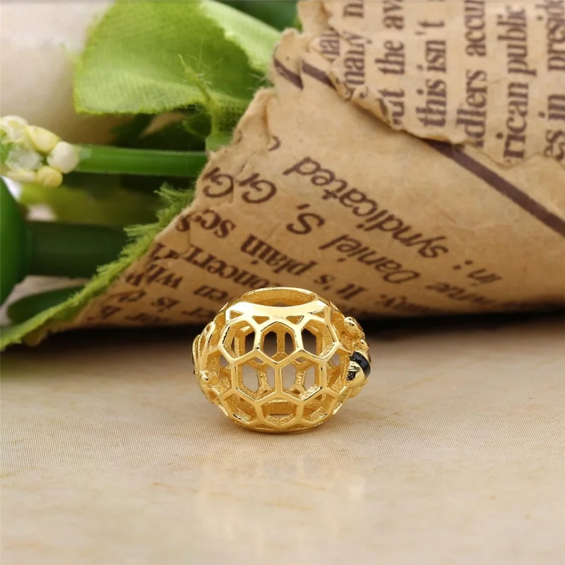 (Bild für) PANDORA Honigbienen-Charm, PANDORA Shine™ - 767023EN16 - Ansicht 3